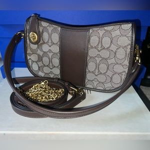 Coach 1941 Maple leather/oak Jacquard Swinger w/ crossbody, shoulder and chain